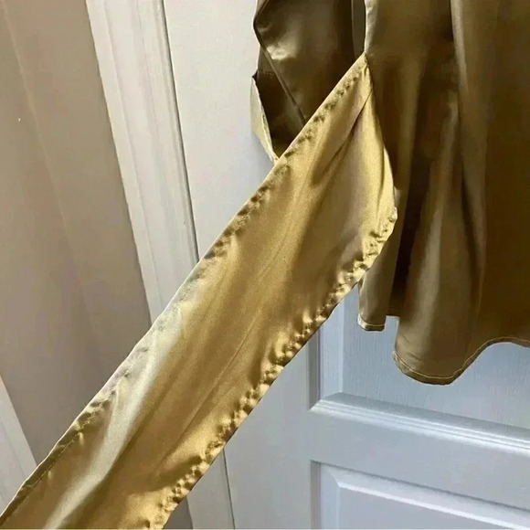 Suzy Shier Wrap Blouse Gold Satin V Neck Tie Waist 3/4 Sleeve Sash  Belt Size XS - Picture 11 of 16
